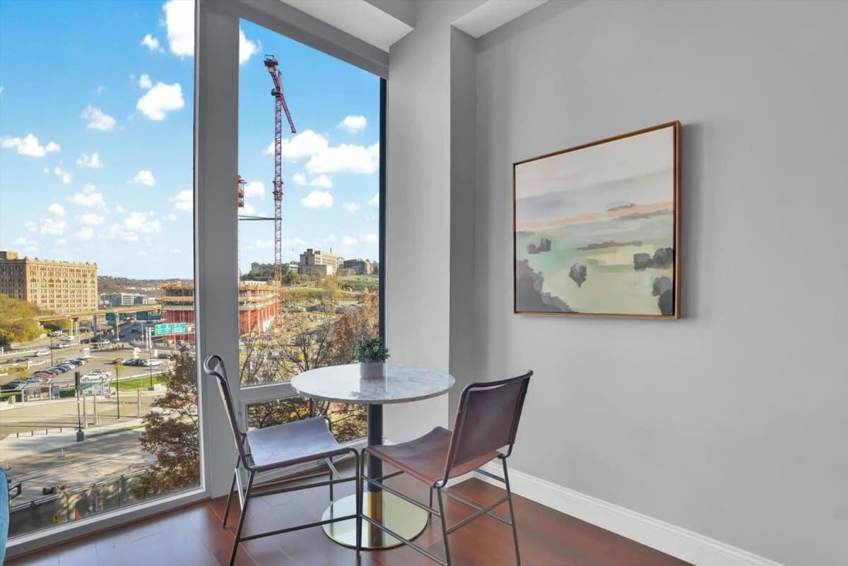 Cozysuites Posh 1Br, Ppg Paints Arena, Pitts Pittsburgh Eksteriør billede